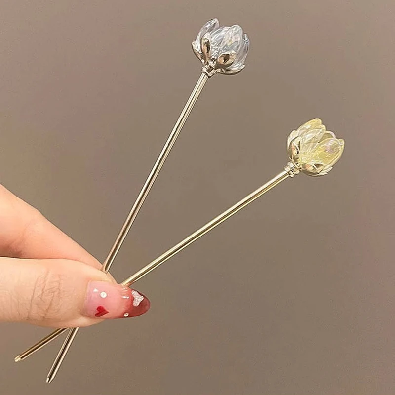 VANIKA New Simple Crystal Lotus Metal Hair Stick Elegant Ladies Ponytail Hairpin One Clip Fashion Headdress Hair Accessories
VANIKA New Simple Crystal Lotus Metal Hair Stick Elegant Ladies Ponytail Hairpin One Clip Fashion Headdress Hair Accessories