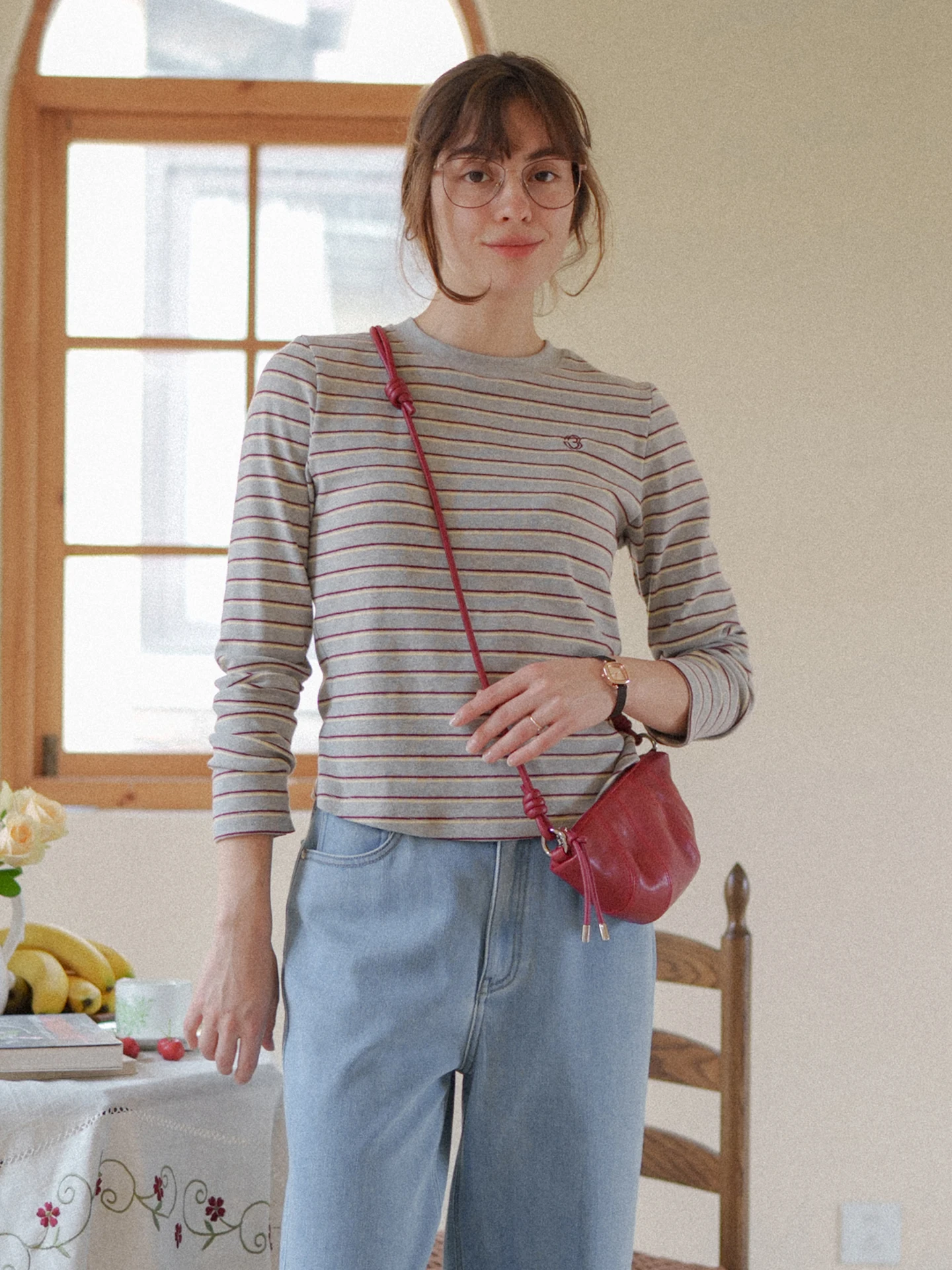 Ретро-футболка в полоску с вышивкой, из хлопка, с длинным рукавом, женский модный топ для многослойных образов, с круглым вырезом, весна-осень
Ретро-футболка в полоску с вышивкой, из хлопка, с длинным рукавом, женский модный топ для многослойных образов, с круглым вырезом, весна-осень