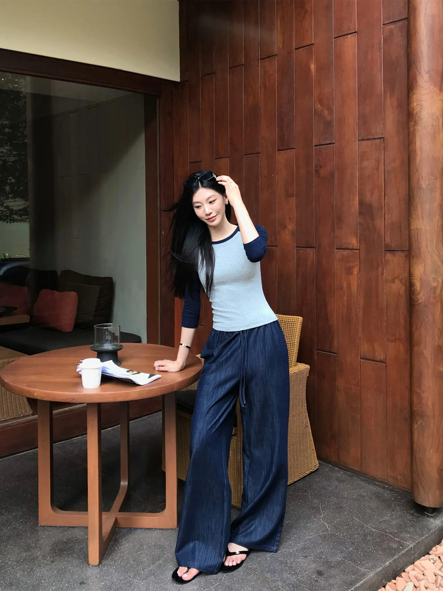 Pusumede Women's Casual Straight Leg Pants Loose Fit Drapey Waist Drawstring Wide Leg Floor-Length Trousers
Pusumede Women's Casual Straight Leg Pants Loose Fit Drapey Waist Drawstring Wide Leg Floor-Length Trousers