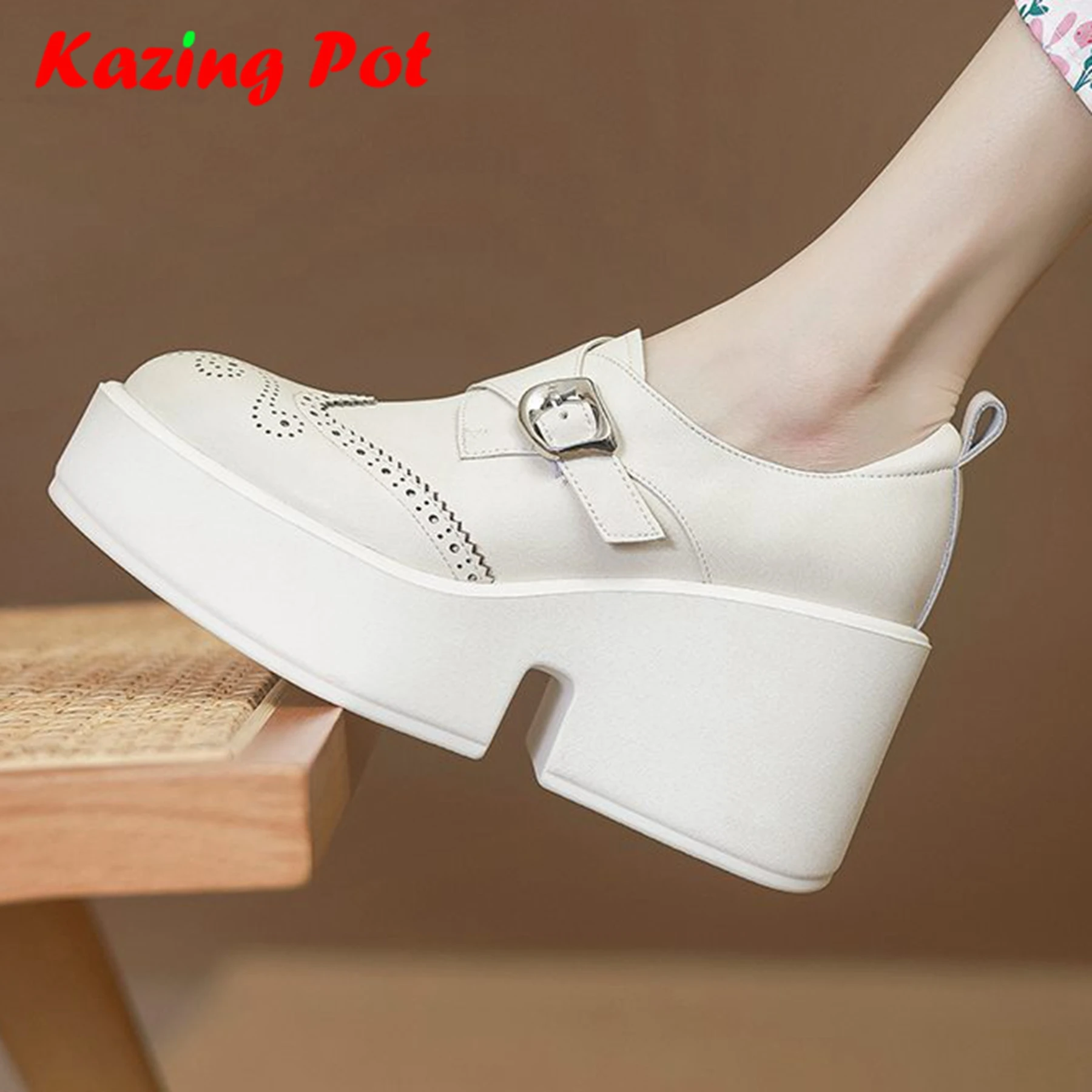 Krazing Pot Full Grain Leather Round Toe Thick Bottom Platform Carving Decorations Waterproof Sexy Girls Leisure Ins Women Pumps
Krazing Pot Full Grain Leather Round Toe Thick Bottom Platform Carving Decorations Waterproof Sexy Girls Leisure Ins Women Pumps
