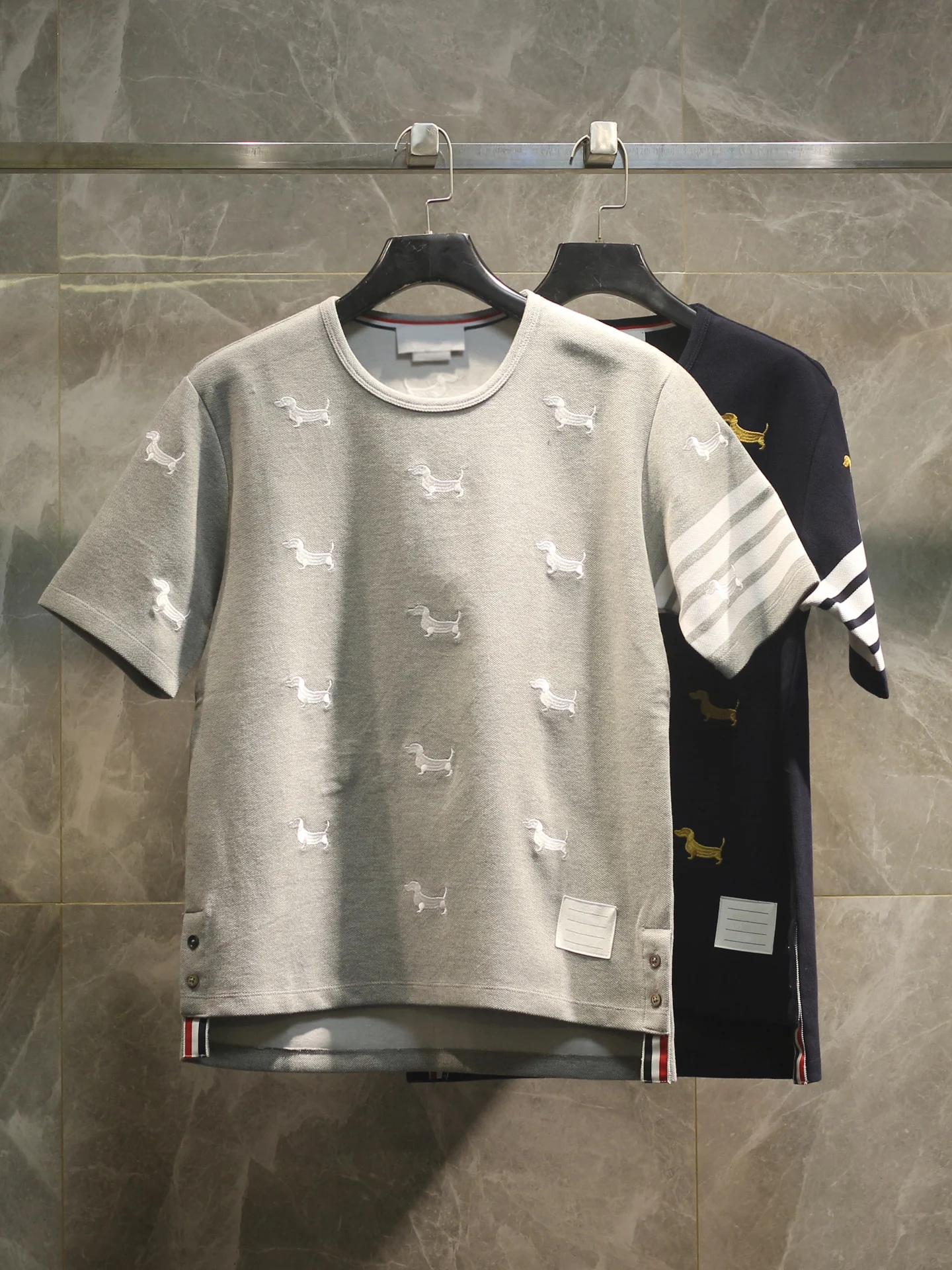 Heavy Embroidery Dog ort Sve T-irt Double Layer Gauze Cotton Summer Faionable ex f Sve round Ne Top
Heavy Embroidery Dog ort Sve T-irt Double Layer Gauze Cotton Summer Faionable ex f Sve round Ne Top