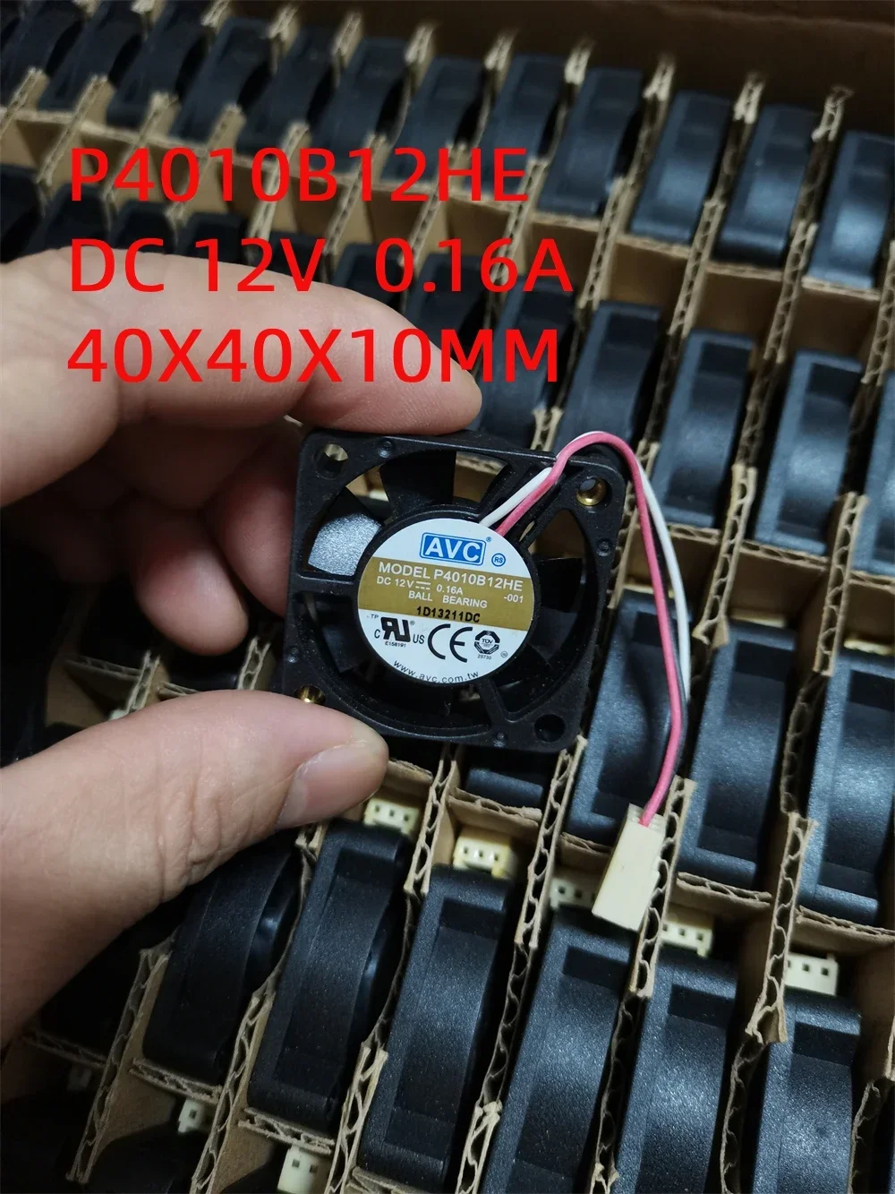 NEW FAN FOR AVC DB04028B12H P240 12V 4028 DBKA0456B2H PFAF 490203500-553-G 4056 P4010B12HE 4010 4CM Server cooling fan
NEW FAN FOR AVC DB04028B12H P240 12V 4028 DBKA0456B2H PFAF 490203500-553-G 4056 P4010B12HE 4010 4CM Server cooling fan