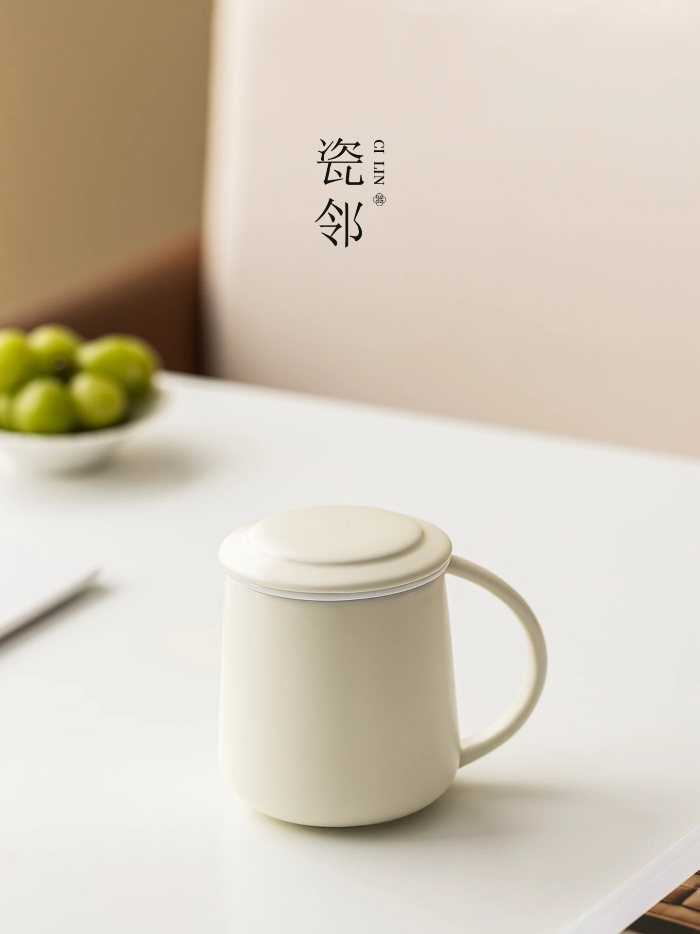 Large Capaci Cerc Tea Cup with Filter And Lid for Office Use White Porcelain Mugs Home Use Drinking Water Cup
Large Capaci Cerc Tea Cup with Filter And Lid for Office Use White Porcelain Mugs Home Use Drinking Water Cup