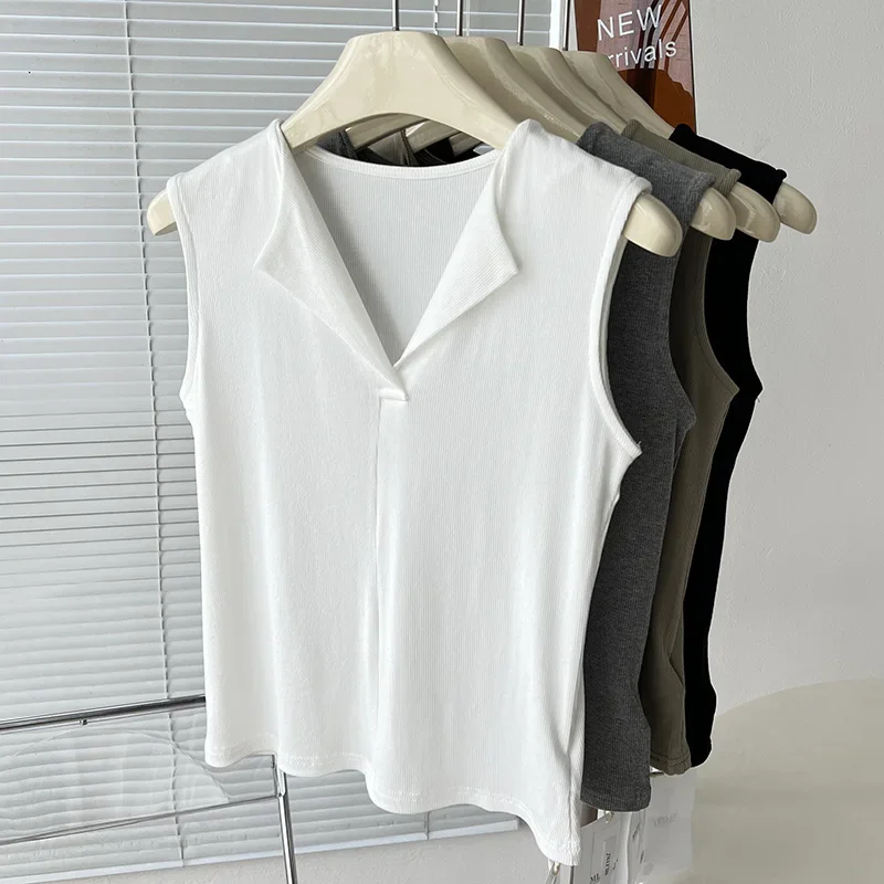 Designed lapel chic vest for women summer new V-neck solid color sleeveless t-shirt threaded cotton net red top
Designed lapel chic vest for women summer new V-neck solid color sleeveless t-shirt threaded cotton net red top