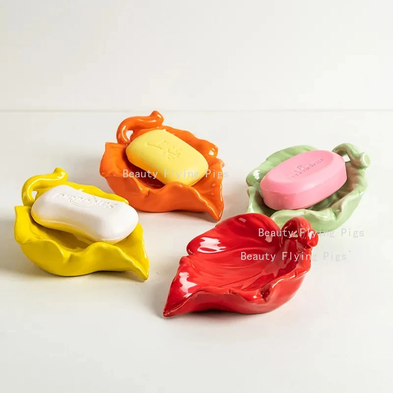 1pc Ceramic Soap Dish Leaf Shaped Soap Dish Portable Storage Box Red/Orange/Yellow/Green Soap Dish Household Daily Necessities
1pc Ceramic Soap Dish Leaf Shaped Soap Dish Portable Storage Box Red/Orange/Yellow/Green Soap Dish Household Daily Necessities