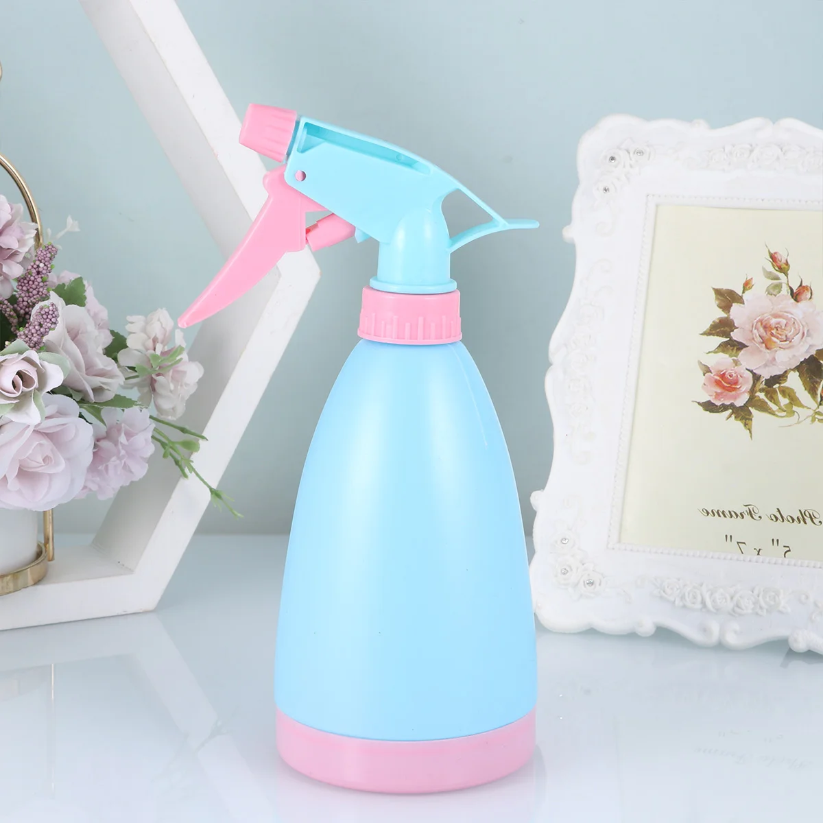 Hand Pressure Spray Bottle Spray Bottle Plastic Spray Bottle Big Capacity Plastic Bottle Storage Container for School (Blue)
Hand Pressure Spray Bottle Spray Bottle Plastic Spray Bottle Big Capacity Plastic Bottle Storage Container for School (Blue)