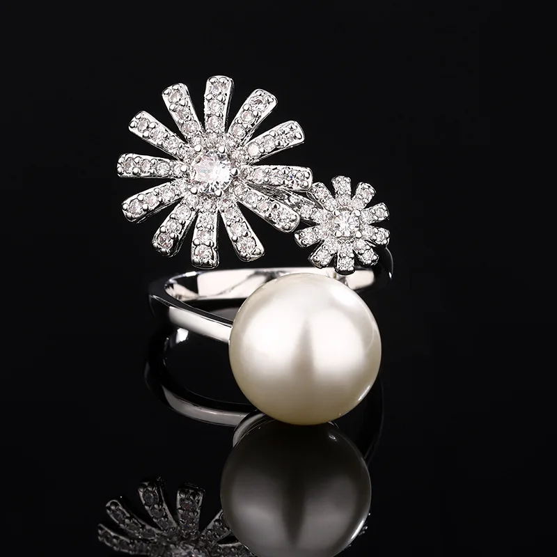 New Jewelry Copper Plated White Gold Inlaid Pearl Diamond Floral Women's Ring 14mm
New Jewelry Copper Plated White Gold Inlaid Pearl Diamond Floral Women's Ring 14mm