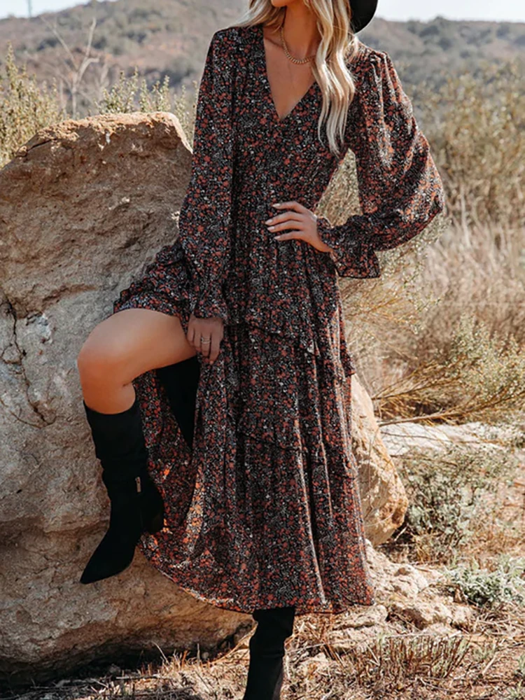 Autumn women's long sleeved casual style polyester material 2025 new fashion V-neck pullover high waisted dress
Autumn women's long sleeved casual style polyester material 2025 new fashion V-neck pullover high waisted dress