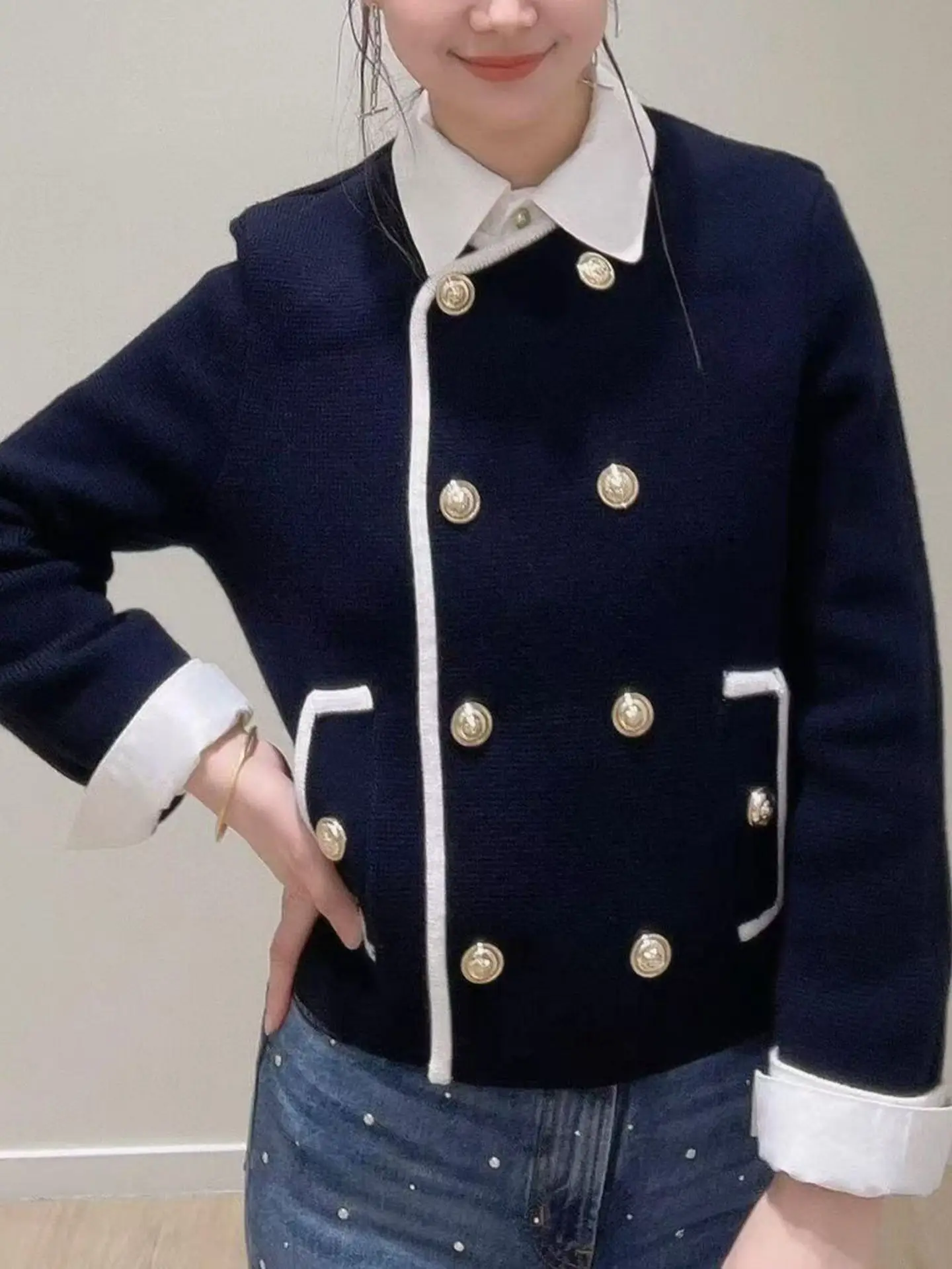 Women Round Neck Knitted Jacket Dark Blue Double Breasted Long Sleeved Female Casual Loose Sweater Coat Fall New
Women Round Neck Knitted Jacket Dark Blue Double Breasted Long Sleeved Female Casual Loose Sweater Coat Fall New