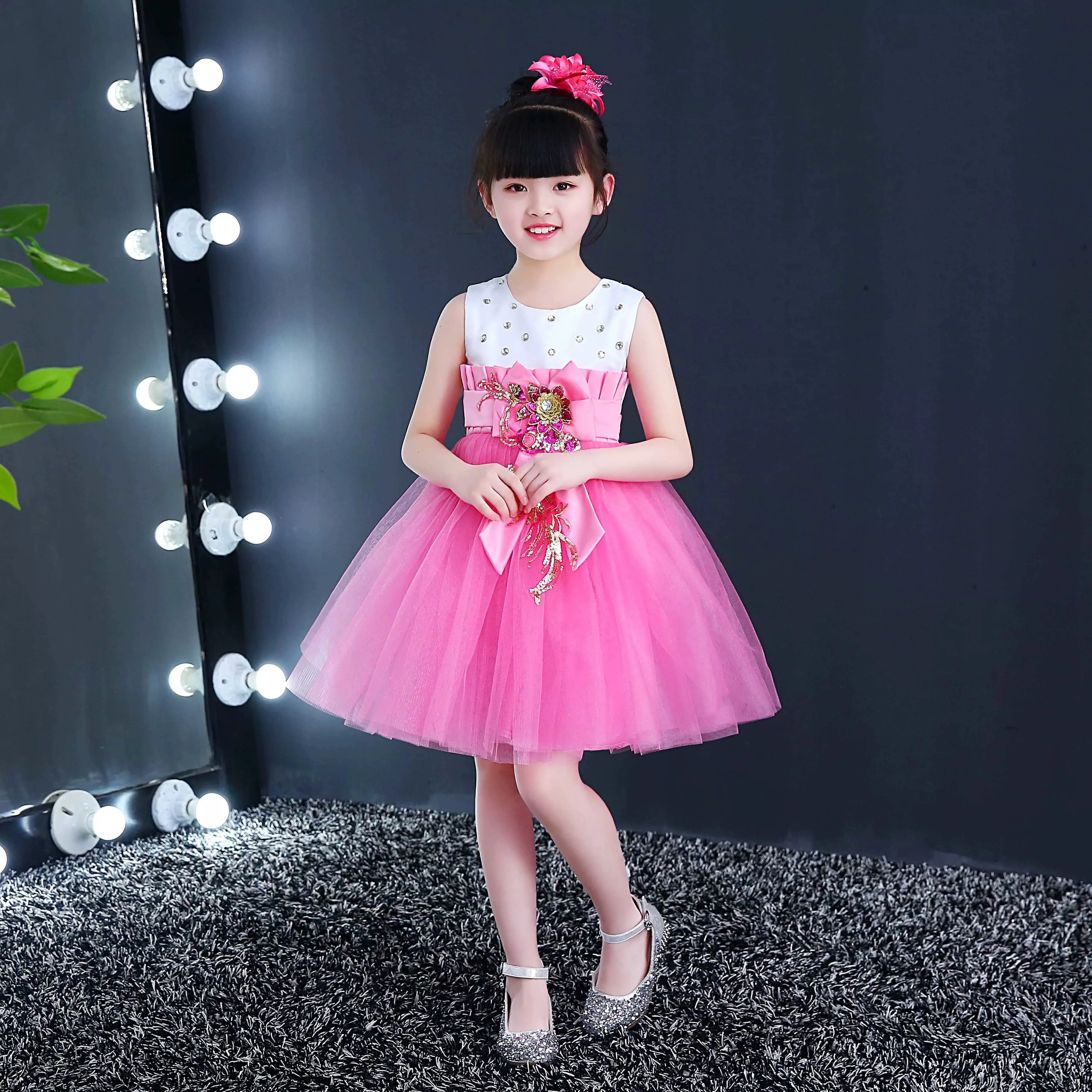 Kids Ballroom Clothing Sequined Modern Dance Dress Girls Jazz Dance Costume Stage Wear Festival Celebration Modern dance
Kids Ballroom Clothing Sequined Modern Dance Dress Girls Jazz Dance Costume Stage Wear Festival Celebration Modern dance