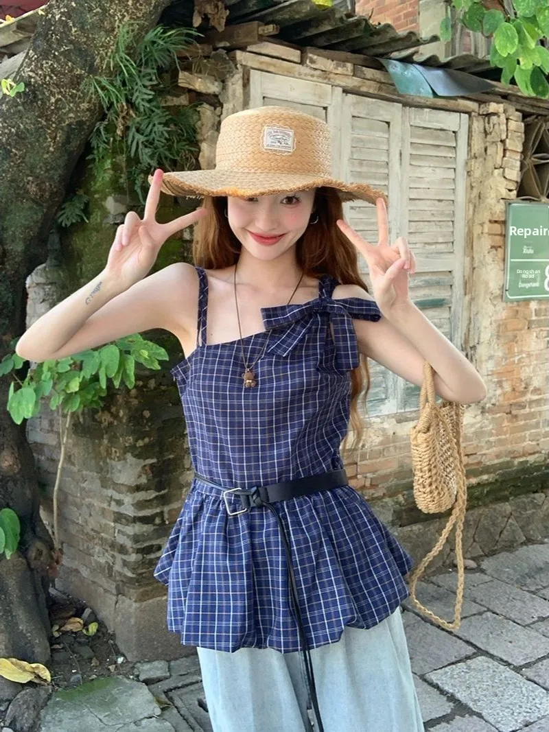 Summer New Plaid Off-Shoulder Vest Strap Women Sweet And Spicy Knot Waist Slimming Top Korean Style Regular Fit
Summer New Plaid Off-Shoulder Vest Strap Women Sweet And Spicy Knot Waist Slimming Top Korean Style Regular Fit