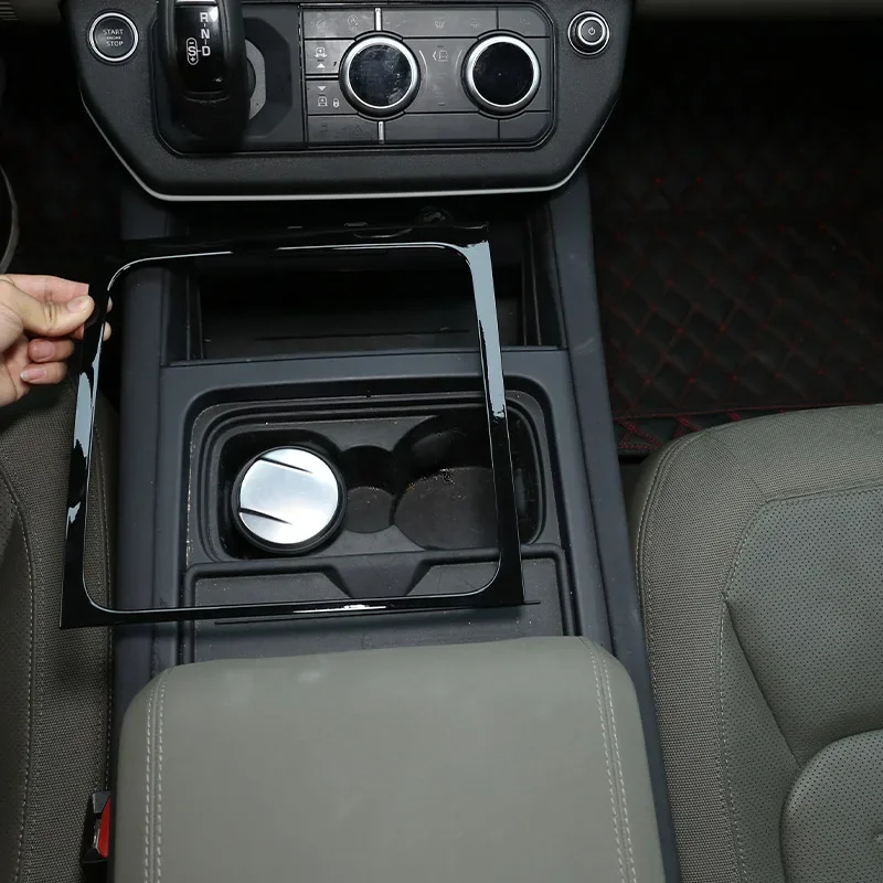 ABS Black For Land Rover Defender 110 2020-2023 Car center console storage box outer frame decoration sticker Car Accessories
ABS Black For Land Rover Defender 110 2020-2023 Car center console storage box outer frame decoration sticker Car Accessories