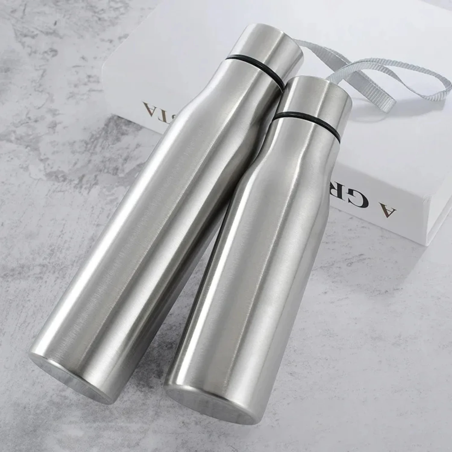 750ml/1000ml Portable Hot Cold Water Bottle Travel Camping Sports Drink Bottles Drinkware Cup Stainless Steel Water Bottle
750ml/1000ml Portable Hot Cold Water Bottle Travel Camping Sports Drink Bottles Drinkware Cup Stainless Steel Water Bottle