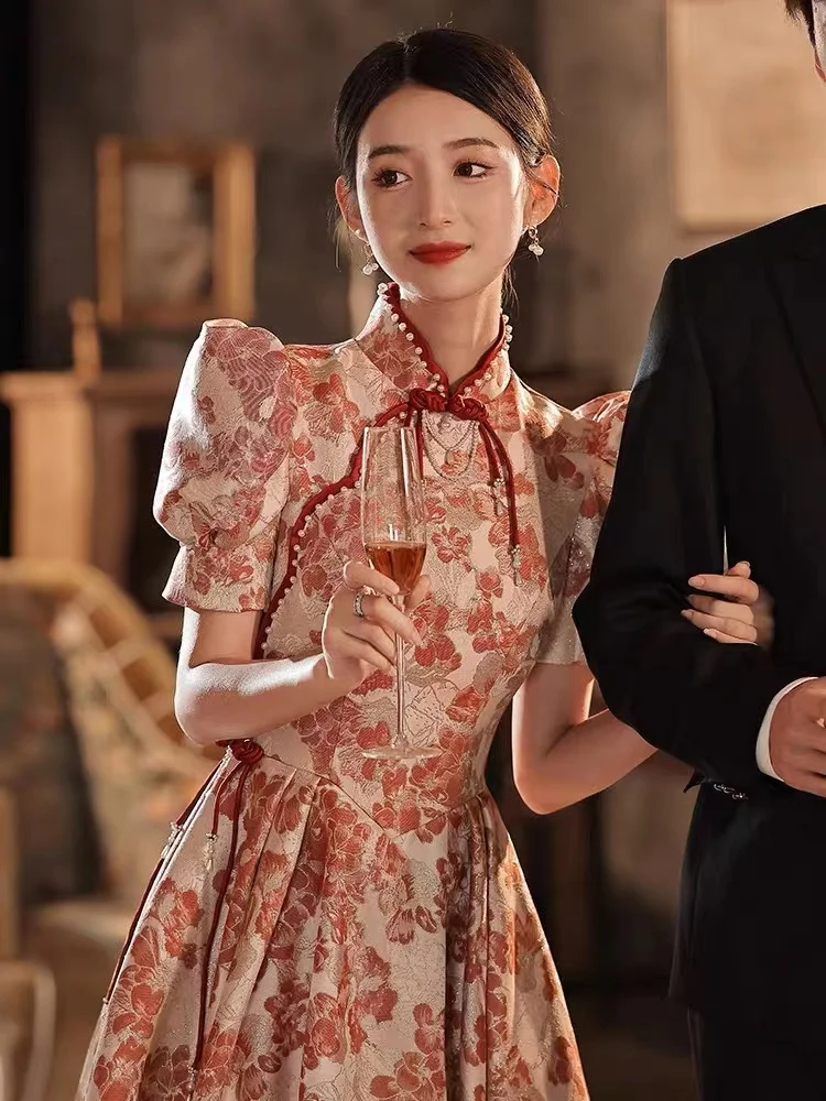 New Women Floral Print Prom Dresses A-Line Elegant Stand Collar Puff Sleeve French Style Vintage Wedding Banquet Backless Gowns
New Women Floral Print Prom Dresses A-Line Elegant Stand Collar Puff Sleeve French Style Vintage Wedding Banquet Backless Gowns