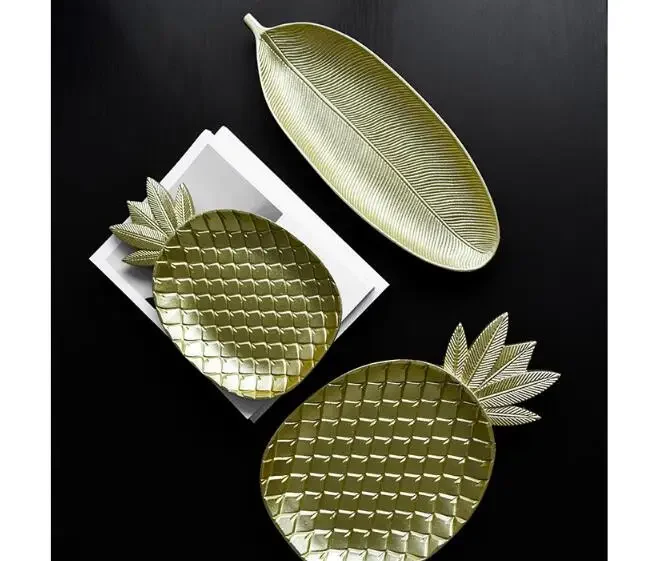 1PC Simple Nordic Golden Pineapple Dessert Fashion Geometry Table Store Candy Wood Receiving Plate Storage Tray ME 024
1PC Simple Nordic Golden Pineapple Dessert Fashion Geometry Table Store Candy Wood Receiving Plate Storage Tray ME 024