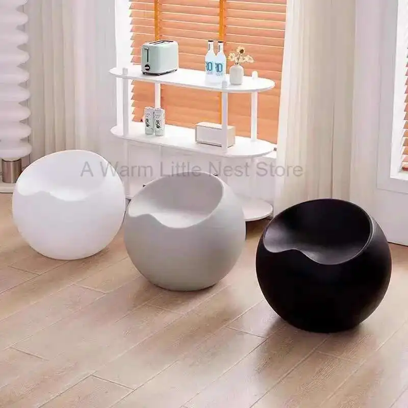 Nordic Home Creative Simple Living Room Bedroom Balcony Apple Shoe Changing Low Stool Plastic Chair
Nordic Home Creative Simple Living Room Bedroom Balcony Apple Shoe Changing Low Stool Plastic Chair