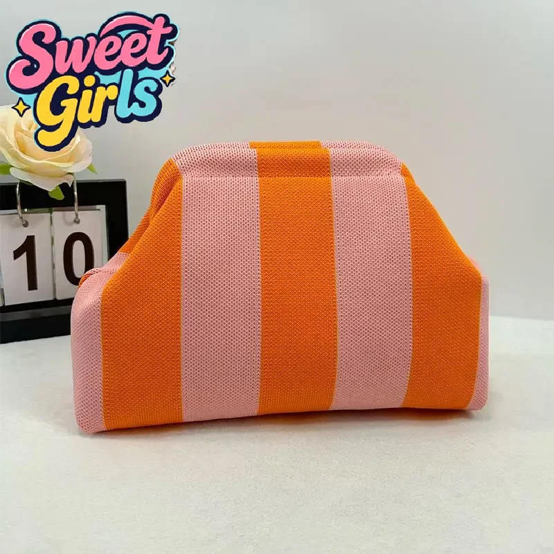 Striped Handbag Summer Beach Clutch Bags for Women Crochet Handbags Purses Knitting Dumpling Ruched Cosmetics Storage Bag
Striped Handbag Summer Beach Clutch Bags for Women Crochet Handbags Purses Knitting Dumpling Ruched Cosmetics Storage Bag
