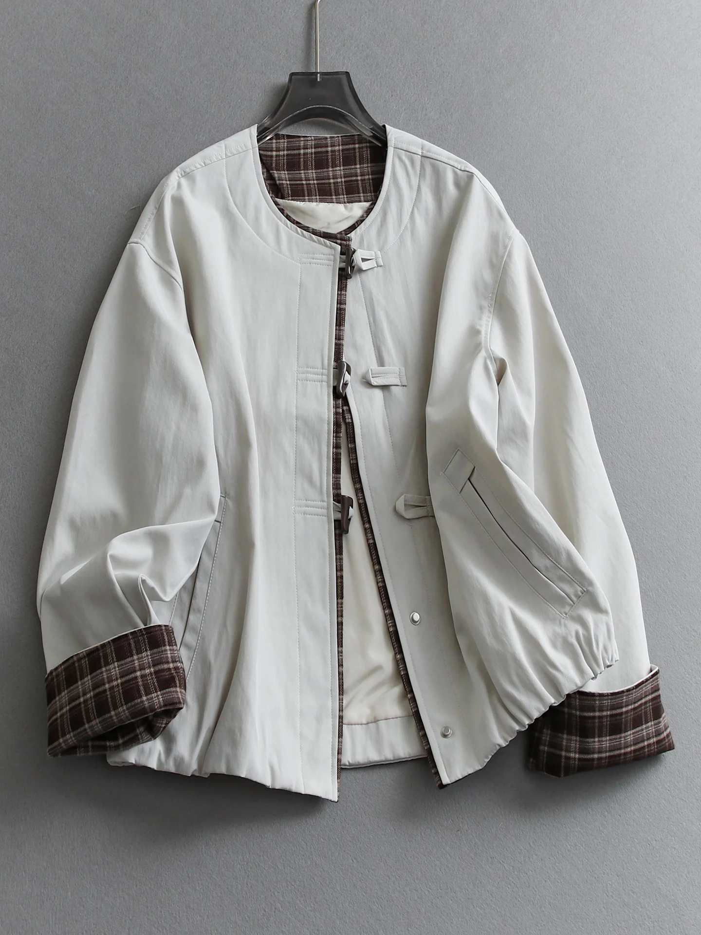 Retro Chinese Style Loose Long Sleeve round Neck Commute Women's Jacket Button up Coat Spring 2026 New Arrival W711
Retro Chinese Style Loose Long Sleeve round Neck Commute Women's Jacket Button up Coat Spring 2026 New Arrival W711