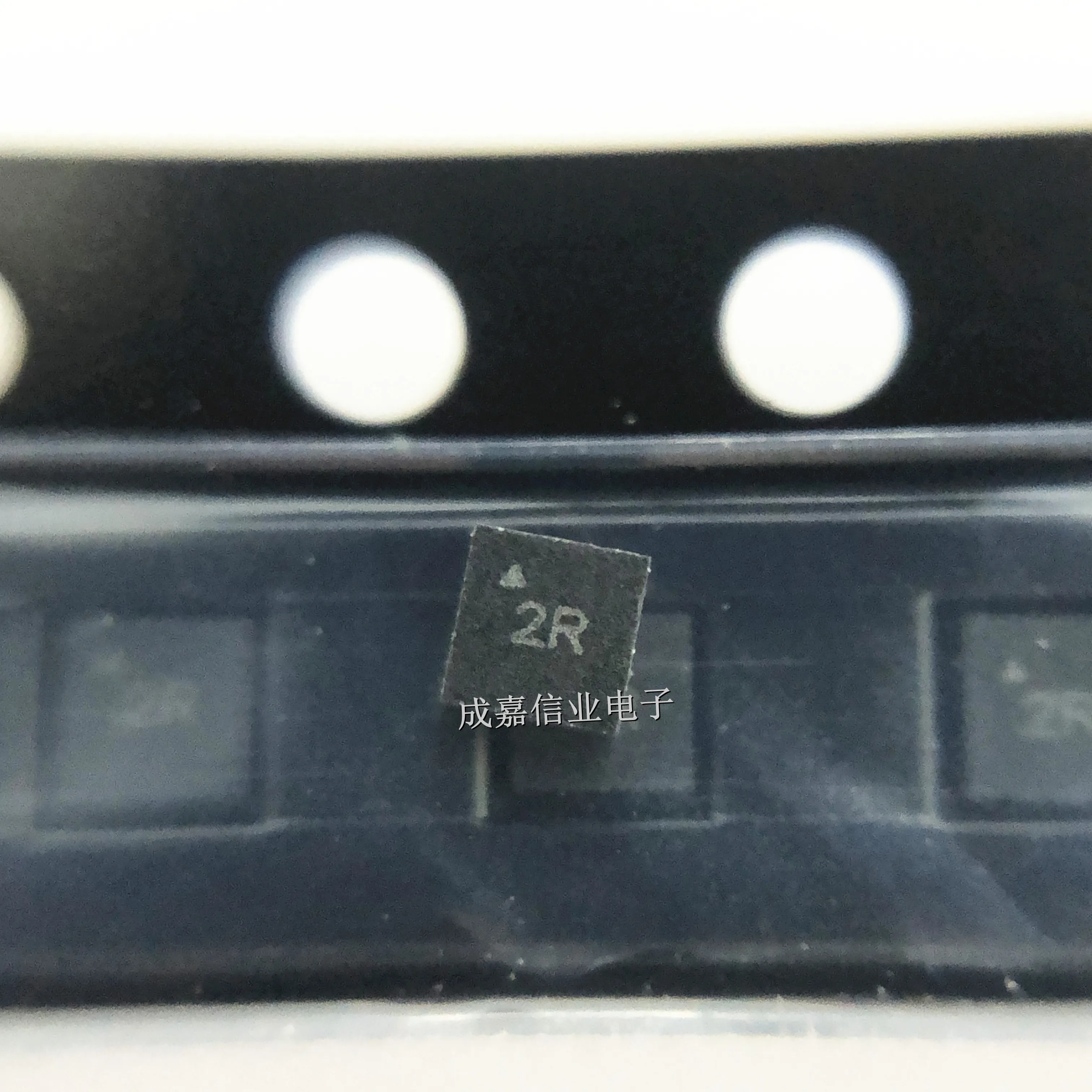 10pcs/Lot MIC94325YMT-TR DFN-6 MARKING;2R LDO Voltage Regulators 500mA LDO with Ripple Blocker Technology
10pcs/Lot MIC94325YMT-TR DFN-6 MARKING;2R LDO Voltage Regulators 500mA LDO with Ripple Blocker Technology