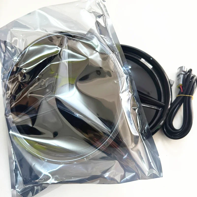 LED Grid style Grill Front Emblem For Mercedes W205 W212 W213 W204 ML W166 CLA C117 A W176 W177 C W204 E GLK X204 GLA GLC GLE B
LED Grid style Grill Front Emblem For Mercedes W205 W212 W213 W204 ML W166 CLA C117 A W176 W177 C W204 E GLK X204 GLA GLC GLE B