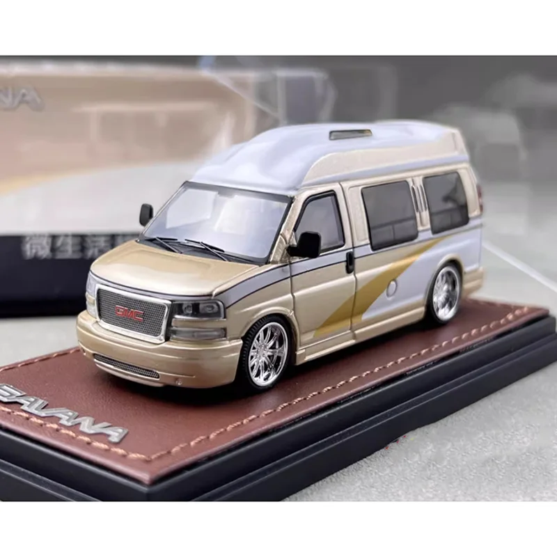 GOC литой под давлением масштаб 1/64 Саванна GMC SAVANA бизнес RV модель автомобиля из сплава орнамент Коллекционная игрушка украшение
GOC литой под давлением масштаб 1/64 Саванна GMC SAVANA бизнес RV модель автомобиля из сплава орнамент Коллекционная игрушка украшение