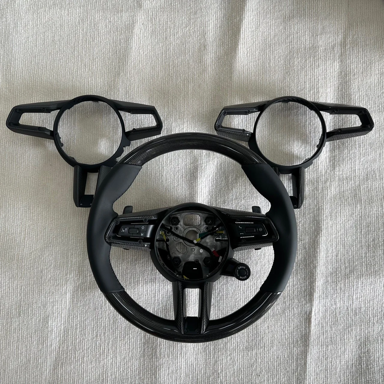 suitable for Porsche Carbon Fiber Steering Wheel Decoration Frame Macan Bayan Panamera718taycan91 Modification
suitable for Porsche Carbon Fiber Steering Wheel Decoration Frame Macan Bayan Panamera718taycan91 Modification