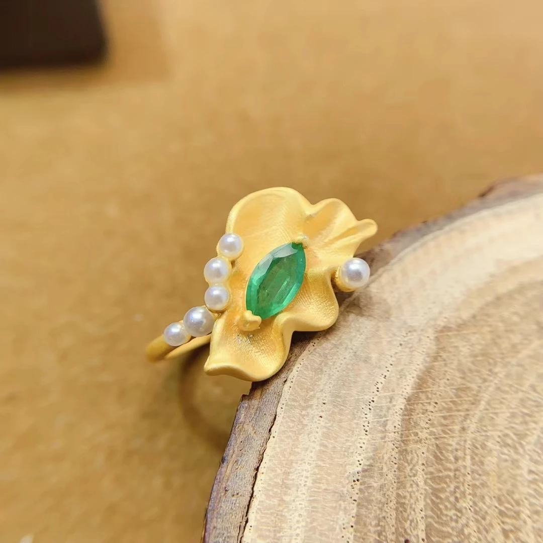 KJJEAXCMY Natural Emerald Ring S925 Sterling Silver Lustrous Elegant Simple Design High-End Jewelry Bestseller for Birthday
KJJEAXCMY Natural Emerald Ring S925 Sterling Silver Lustrous Elegant Simple Design High-End Jewelry Bestseller for Birthday