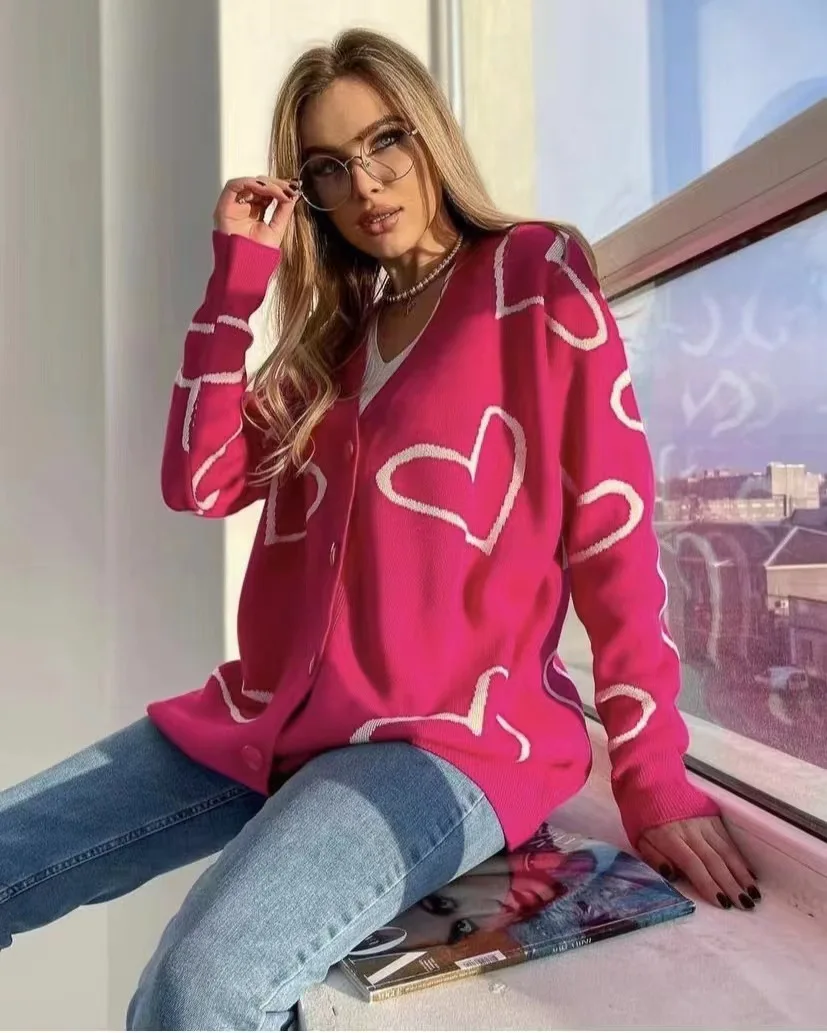 Женский вязаный кардиган с V-образным вырезом и пуговицами, свободного кроя, с длинными рукавами, в стиле Love Heart Color Block, повседневный, на пуговицах, с открытым передом
Женский вязаный кардиган с V-образным вырезом и пуговицами, свободного кроя, с длинными рукавами, в стиле Love Heart Color Block, повседневный, на пуговицах, с открытым передом