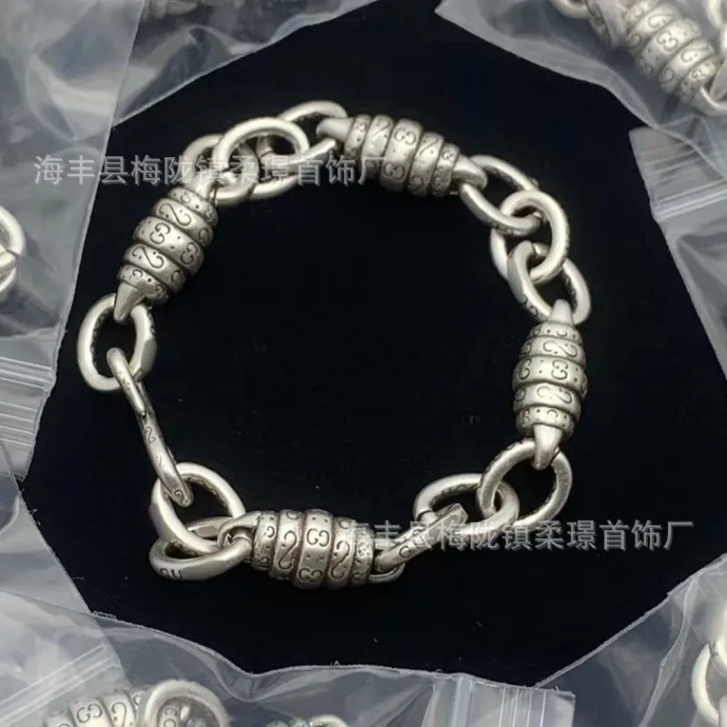 Bracelet New Medieval Hip-hop Cuban Chain Bracelet Niche Design Letter High-end Bracelet
Bracelet New Medieval Hip-hop Cuban Chain Bracelet Niche Design Letter High-end Bracelet