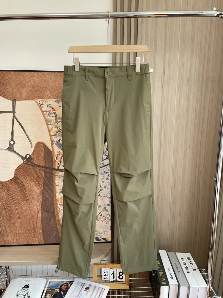 Легкие дышащие мужские летние повседневные брюки, гладкая шелковистая рабочая одежда, свободная посадка, длинные молодежные брюки, чистый цвет
Легкие дышащие мужские летние повседневные брюки, гладкая шелковистая рабочая одежда, свободная посадка, длинные молодежные брюки, чистый цвет