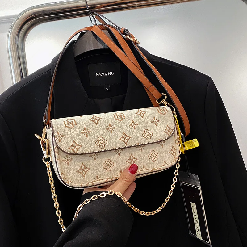 2025 Women's Designer Print Shoulder Bag Crossbody Underarm Purse Vintage Floral Pattern Luxury Tote Handbag for Women
2025 Women's Designer Print Shoulder Bag Crossbody Underarm Purse Vintage Floral Pattern Luxury Tote Handbag for Women