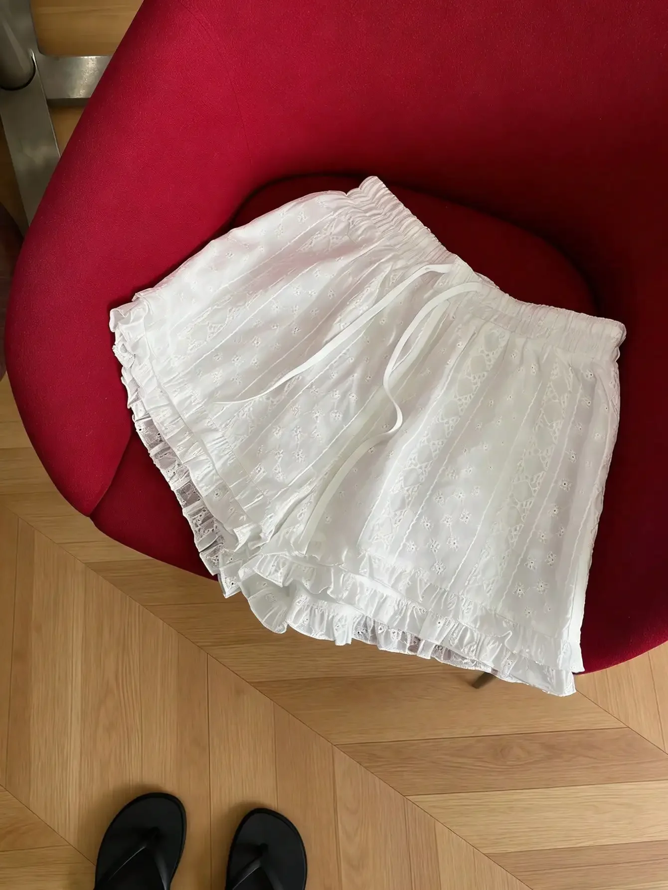 New Layered Ruffled Lace Elegant Casual Versatile Tie-Up Shorts, Suitable For Women Summer
New Layered Ruffled Lace Elegant Casual Versatile Tie-Up Shorts, Suitable For Women Summer