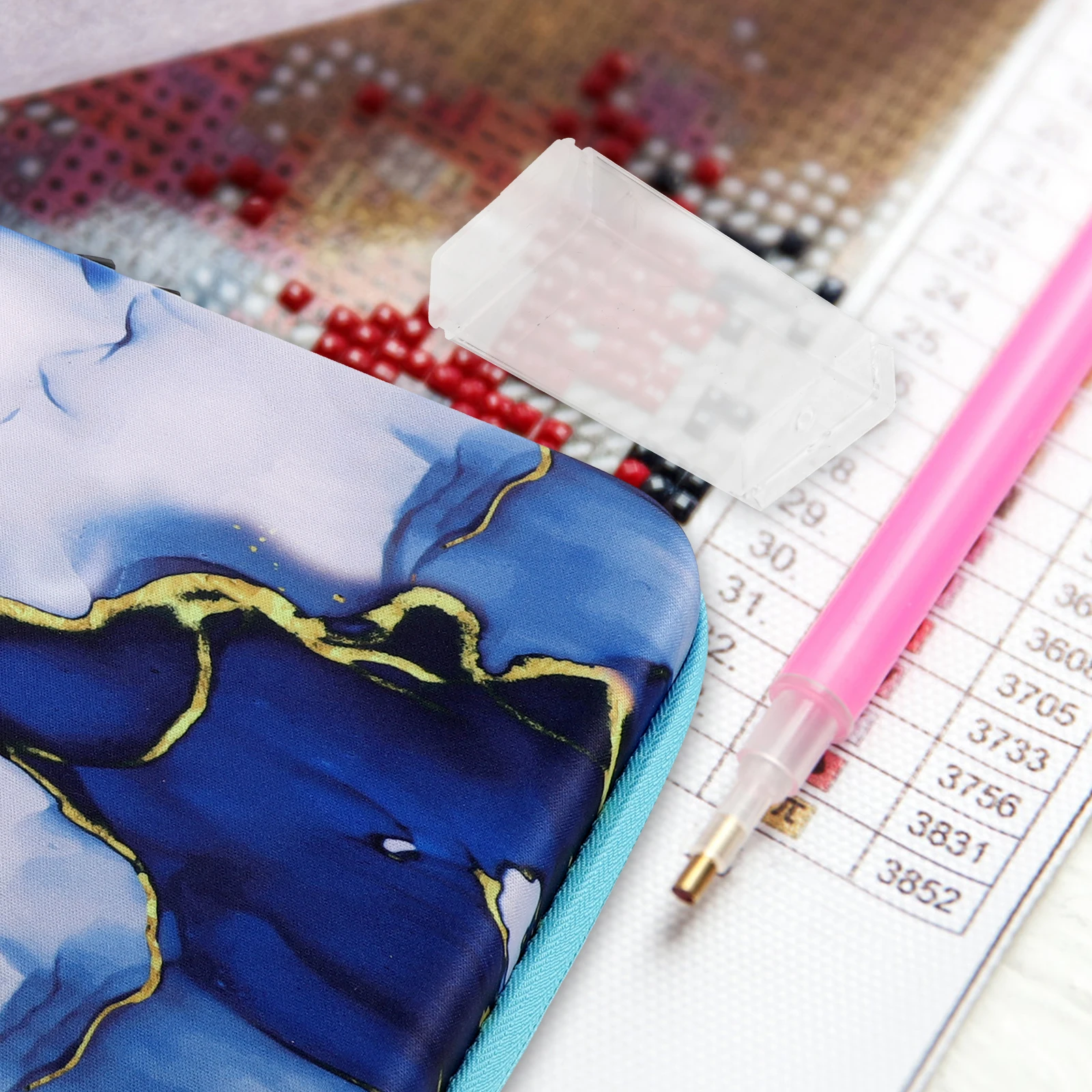 1 set 1 Set Bead Sorting Box Portable Diy Diamond Picture Tool Rhinestone Storage Tray Beads Container Diamond Art Supplies
1 set 1 Set Bead Sorting Box Portable Diy Diamond Picture Tool Rhinestone Storage Tray Beads Container Diamond Art Supplies