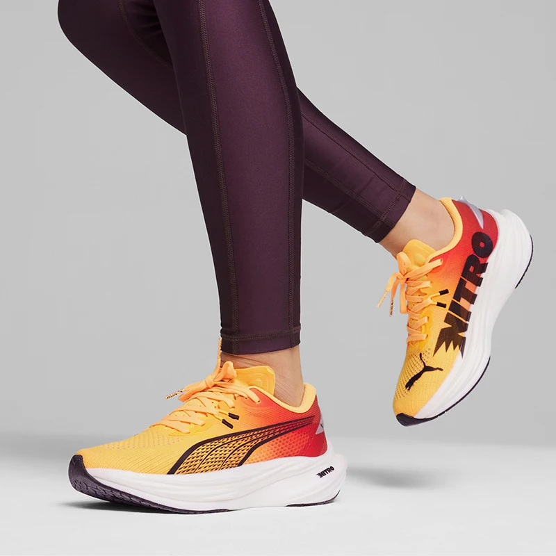 Puma Authentic DEVIATE Women's Cushioned Wear-Resistant Sports Breathable Fashion Running Shoes 310475-01
Puma Authentic DEVIATE Women's Cushioned Wear-Resistant Sports Breathable Fashion Running Shoes 310475-01