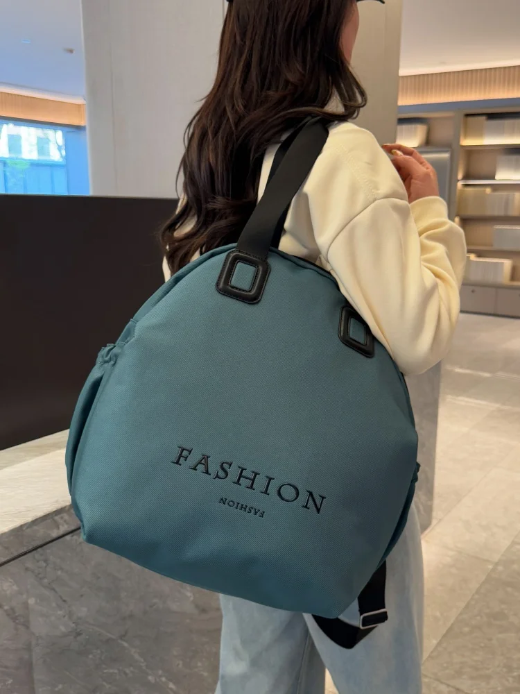 Водонепроницаемая повседневная сумка на двойное плечо Универсальная легкая портативная дорожная сумка-тоут с ручкой на одно плечо Mul...
Водонепроницаемая повседневная сумка на двойное плечо Универсальная легкая портативная дорожная сумка-тоут с ручкой на одно плечо Mul...