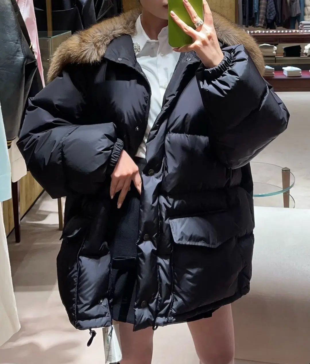2025 New Winter Warm Thick Down Jacket with Detachable Fox Fur Hood, Oversized A-Line Puffy Coat for Women
2025 New Winter Warm Thick Down Jacket with Detachable Fox Fur Hood, Oversized A-Line Puffy Coat for Women