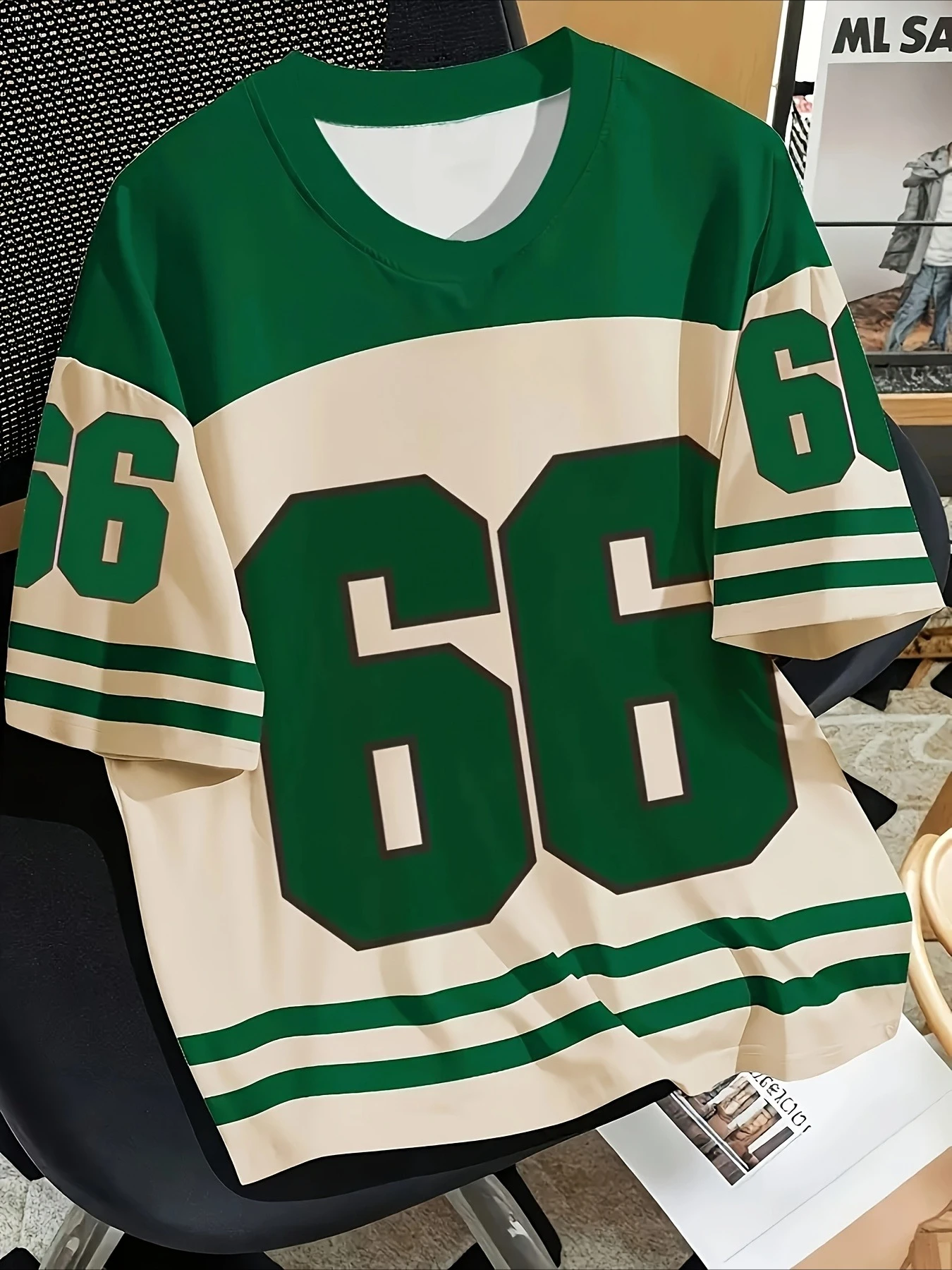 Мужская футболка с 3D-принтом, мягким и дышащим круглым вырезом и короткими рукавами, подходит для занятий спортом и повседневной носки.
Мужская футболка с 3D-принтом, мягким и дышащим круглым вырезом и короткими рукавами, подходит для занятий спортом и повседневной носки.