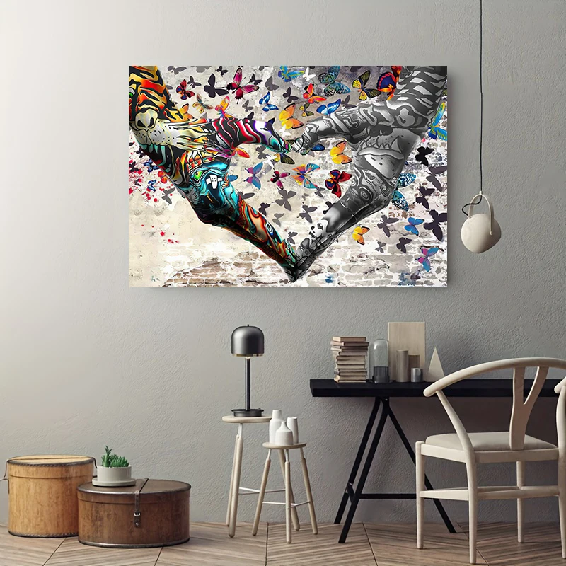 Street Graffiti Art Canvas Printing Heart-Shaped Gesture Butterfly Wall Art Picture for Office Living Room Home Decoration
Street Graffiti Art Canvas Printing Heart-Shaped Gesture Butterfly Wall Art Picture for Office Living Room Home Decoration