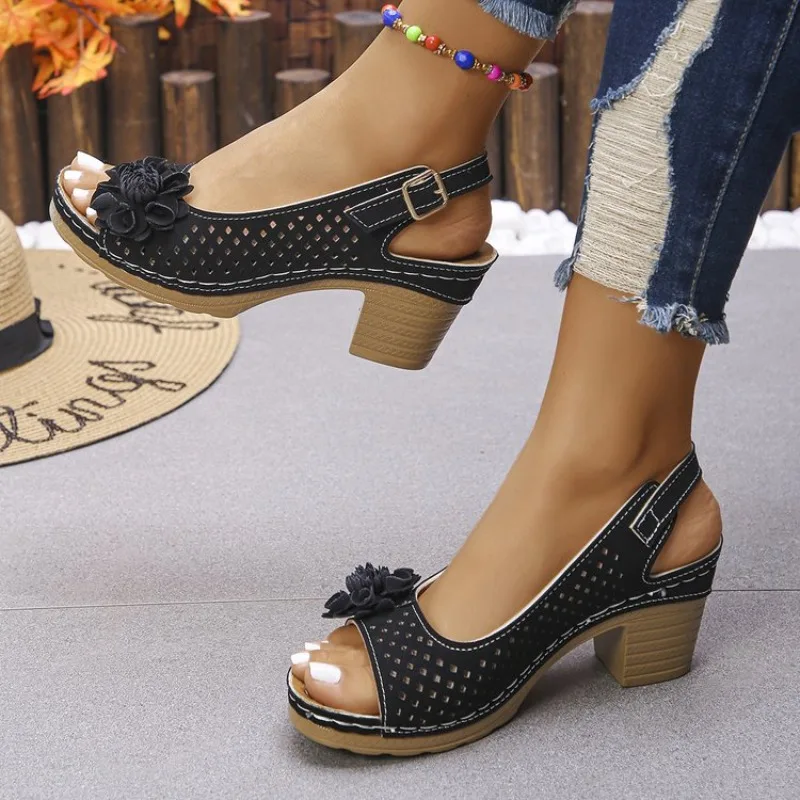 2026 New Flower Casual High-heeled Sandals Women's Summer Fashion Elegant Thick Heel Buckle Strap Comfortable Cool Pumps
2026 New Flower Casual High-heeled Sandals Women's Summer Fashion Elegant Thick Heel Buckle Strap Comfortable Cool Pumps