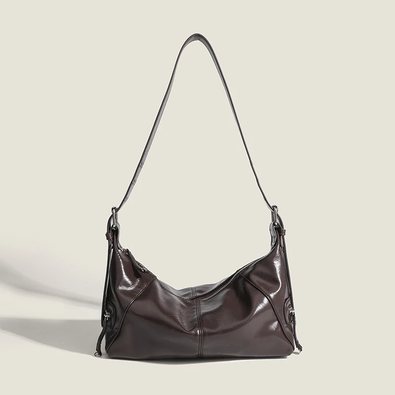 Retro Y2K Women's Top Handle Soft PU Leather Handbag Large Capacity Motorcycle Diagonal Designer Fashion Portable Rivet Strap
Retro Y2K Women's Top Handle Soft PU Leather Handbag Large Capacity Motorcycle Diagonal Designer Fashion Portable Rivet Strap