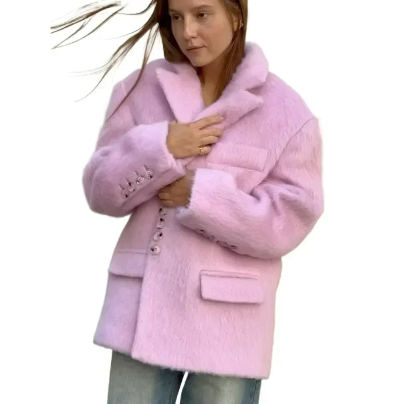 2025 Fashion Loose Lapel Plush Jacket Female Autumn Winter New Warm Solid Button Long Sleeve Coat Office Lady Outwear Elegant
2025 Fashion Loose Lapel Plush Jacket Female Autumn Winter New Warm Solid Button Long Sleeve Coat Office Lady Outwear Elegant