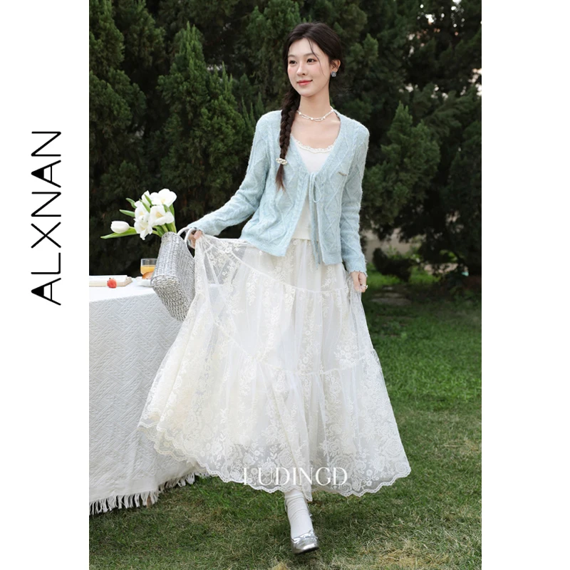 ALXNAN Women's Blue Knit Cardigan 2026 Trend V-neck Tie Placket Loose-fit Long Sleeve Sweater New Casual Elegant Knitwear L61906
ALXNAN Women's Blue Knit Cardigan 2026 Trend V-neck Tie Placket Loose-fit Long Sleeve Sweater New Casual Elegant Knitwear L61906