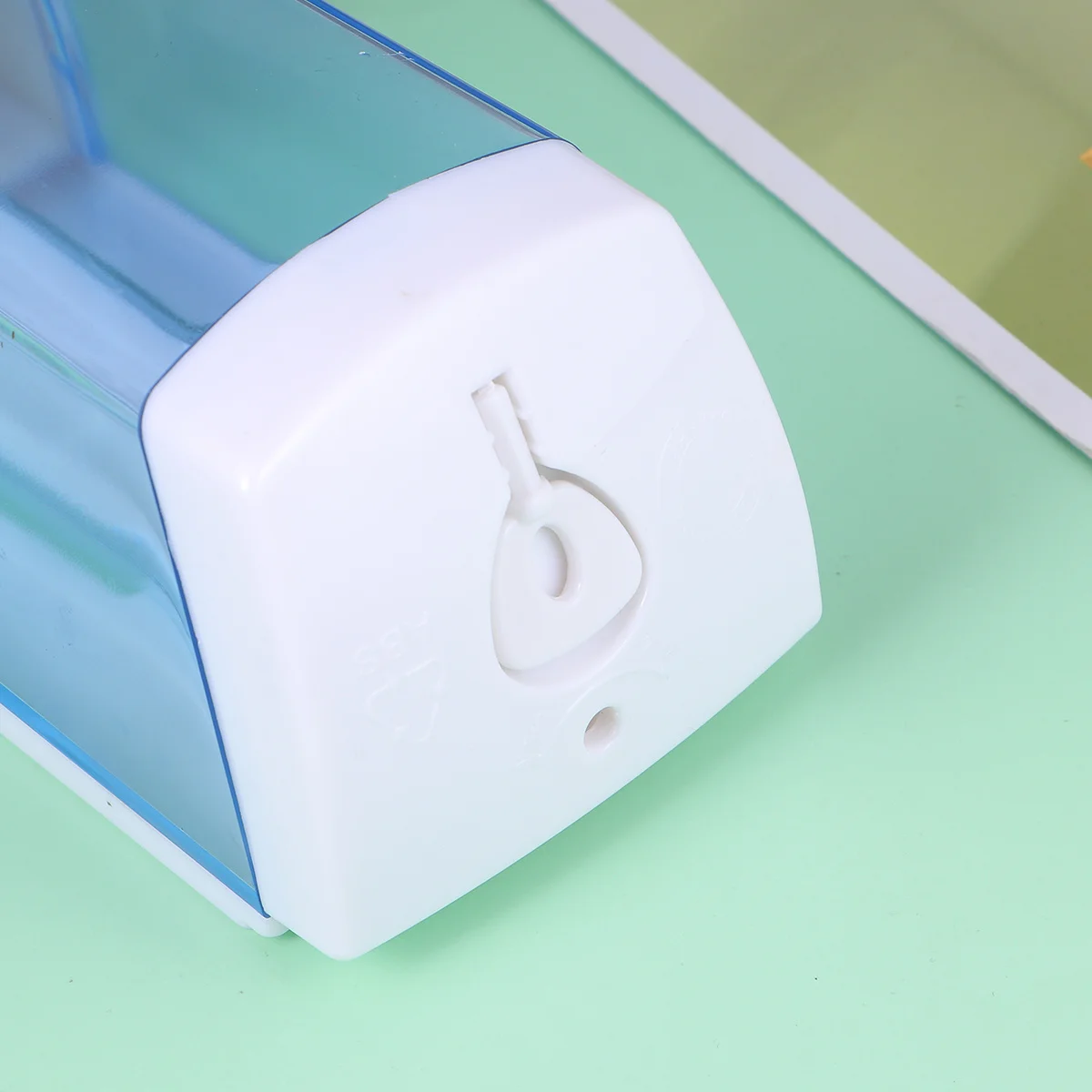 1pc 300Ml Wall-Mounted Soap Dispenser Refillable Liquid Soap Holder For Home Hotel Bathroom Shampoo Lotion Shower Gel Container
1pc 300Ml Wall-Mounted Soap Dispenser Refillable Liquid Soap Holder For Home Hotel Bathroom Shampoo Lotion Shower Gel Container