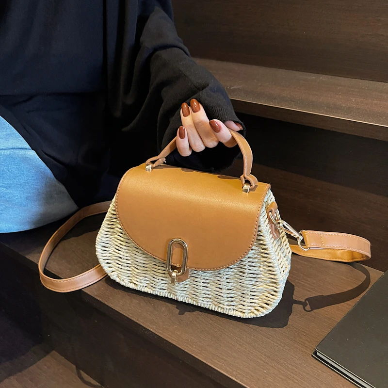 Straw Beach Bag PU Leather Summer Shoulder Bag Flap Crossbody Bag Handmade Top Handle Purse for Women
Straw Beach Bag PU Leather Summer Shoulder Bag Flap Crossbody Bag Handmade Top Handle Purse for Women