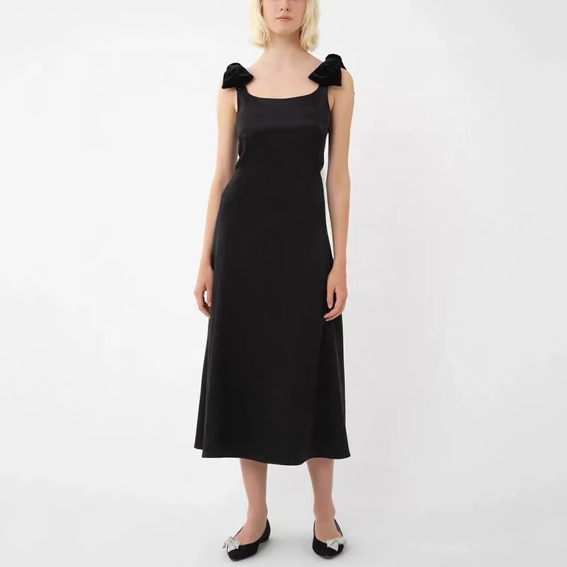 Bow Shoulder Strap Dress,Temperament Elegant Slim Black Dress,High Quality Halter Dress 2024,New,Summer,Y2K
Bow Shoulder Strap Dress,Temperament Elegant Slim Black Dress,High Quality Halter Dress 2024,New,Summer,Y2K
