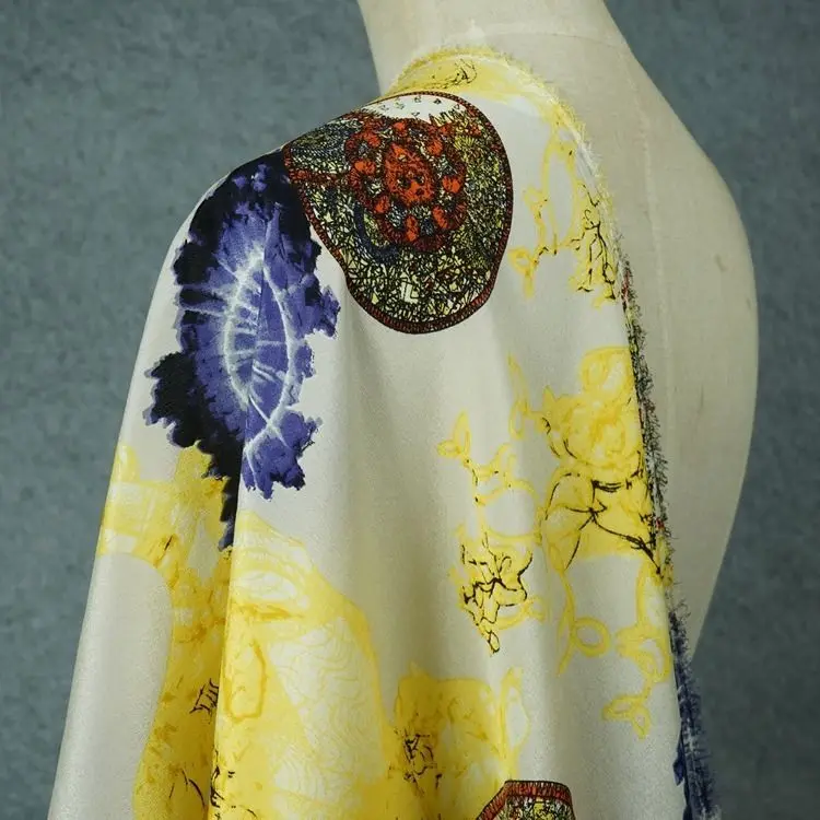 Printed Natural Real Silk Fabric Crepe De Chine 02 Summer Thin Silkworm Shirt Dress
Printed Natural Real Silk Fabric Crepe De Chine 02 Summer Thin Silkworm Shirt Dress