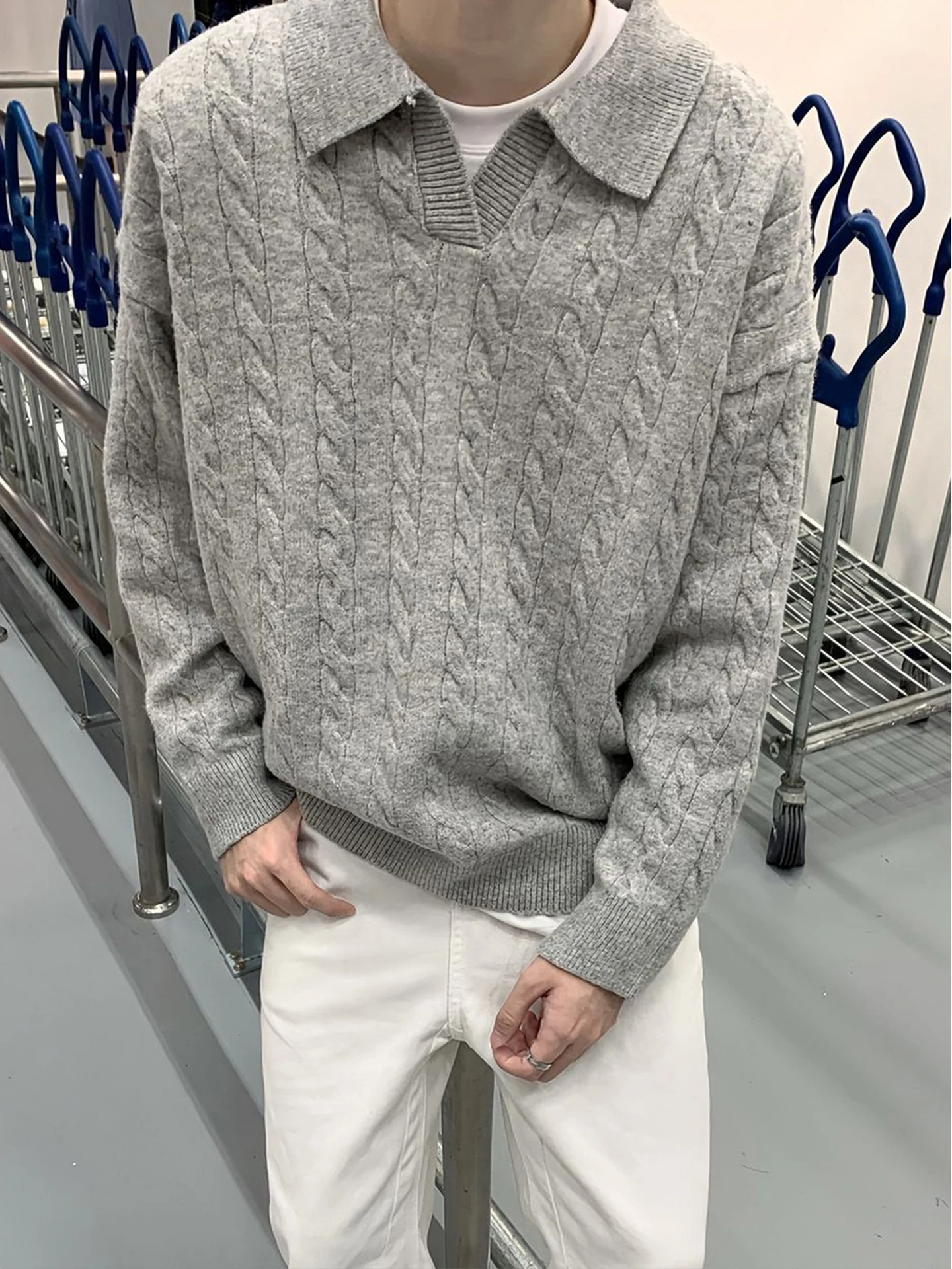 American Sle Knitted irt V-Ne Sweater Men's Lazy Sle High-End Feeling Twisted Long Sve Couple's Sweater
American Sle Knitted irt V-Ne Sweater Men's Lazy Sle High-End Feeling Twisted Long Sve Couple's Sweater