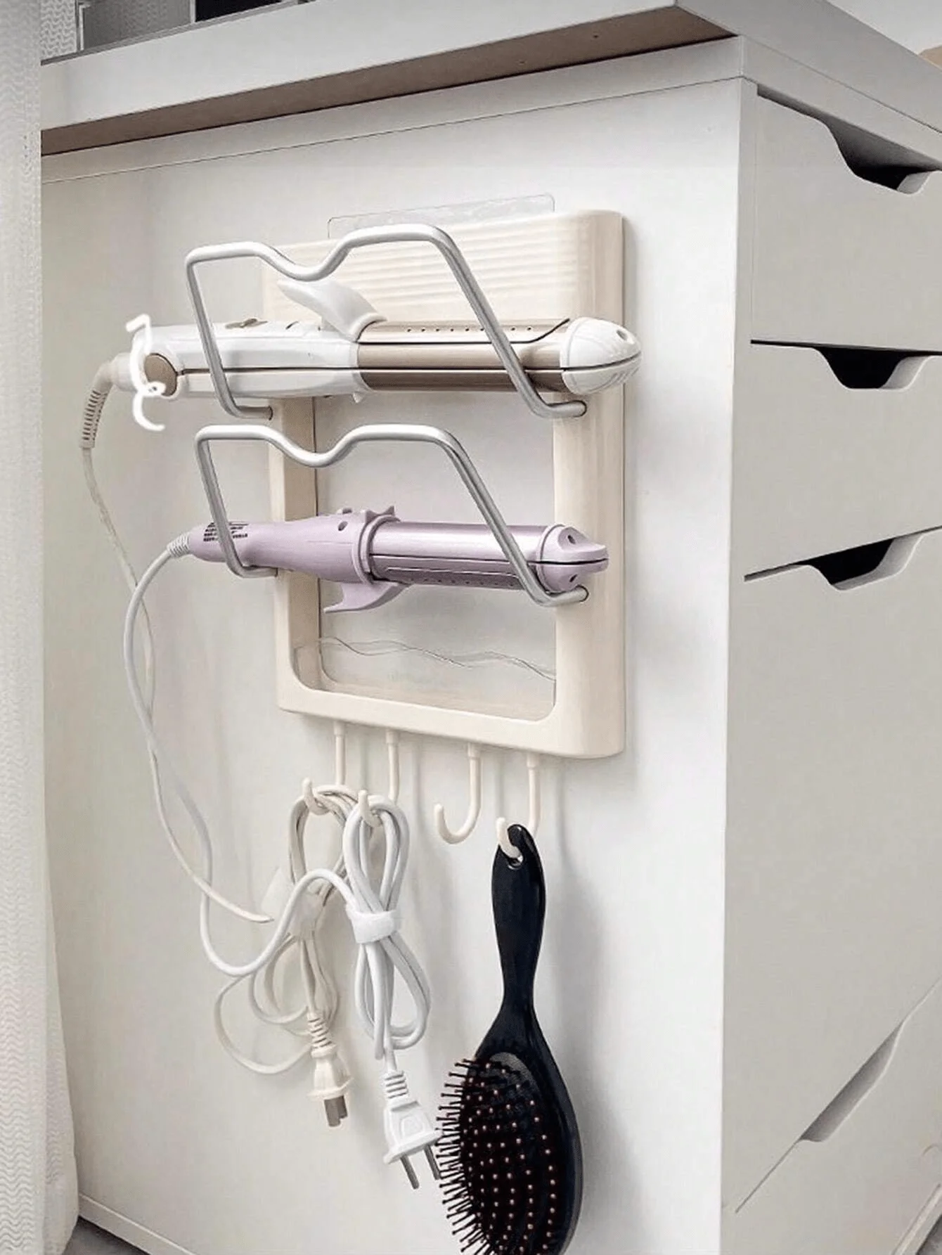 Настенный термостойкий держатель для щипцов для завивки без сверления, стеллаж для хранения выпрямителя
Настенный термостойкий держатель для щипцов для завивки без сверления, стеллаж для хранения выпрямителя