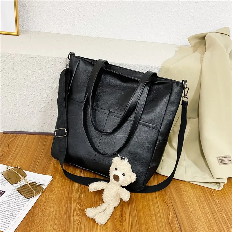 Textured bag women's large-capacity messenger bag women's foreign style retro ins student tote shoulder
Textured bag women's large-capacity messenger bag women's foreign style retro ins student tote shoulder