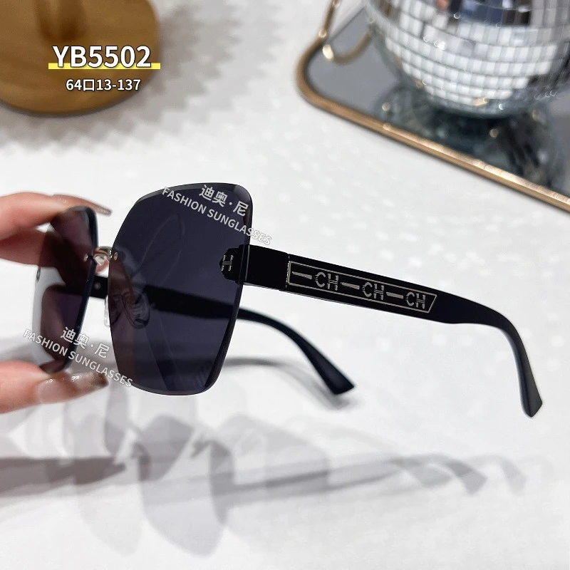 2025 Frameless Crystal Cut UV400 Sunglasses, Luxury Lightweight Unisex for Driving & Street Style
2025 Frameless Crystal Cut UV400 Sunglasses, Luxury Lightweight Unisex for Driving & Street Style